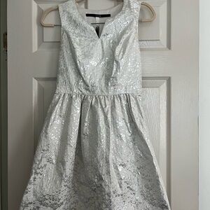 Kensie Silver and White Metallic Dress